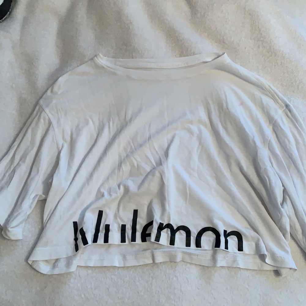 White lululemon crop top